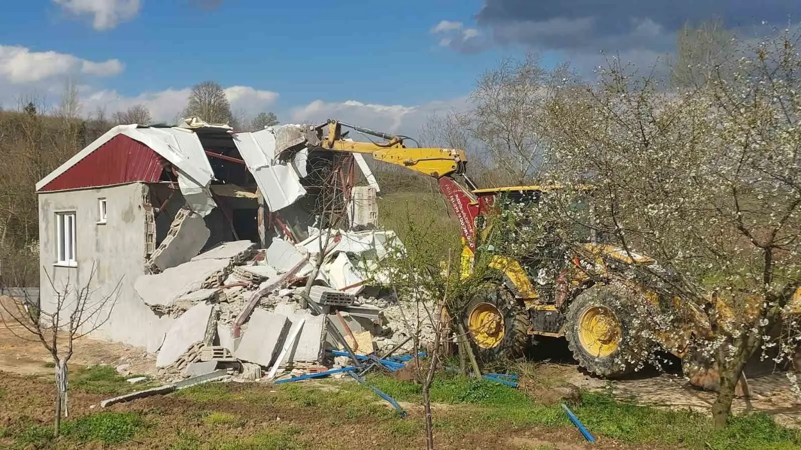 Kaçak yapıyla mücadeleyi aralıksız şekilde sürdüren İnegöl Belediyesi, 2024, 2025