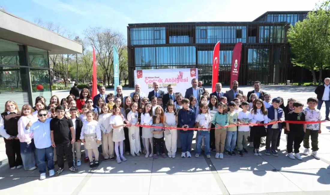 Bursa’nın İnegöl ilçesinde, 23 Nisan Ulusal Egemenlik ve Çocuk Bayramı