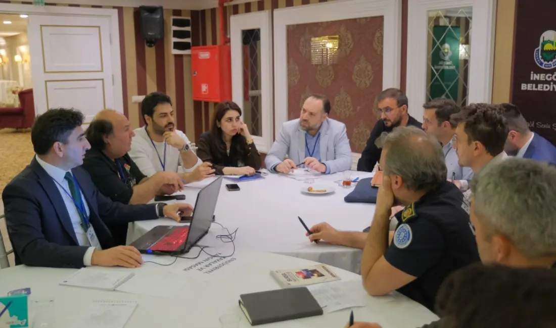 Bursa’da İnegöl Belediyesi ev sahipliğinde gerçekleştirilen İlçe Odaklı Afet Risk
