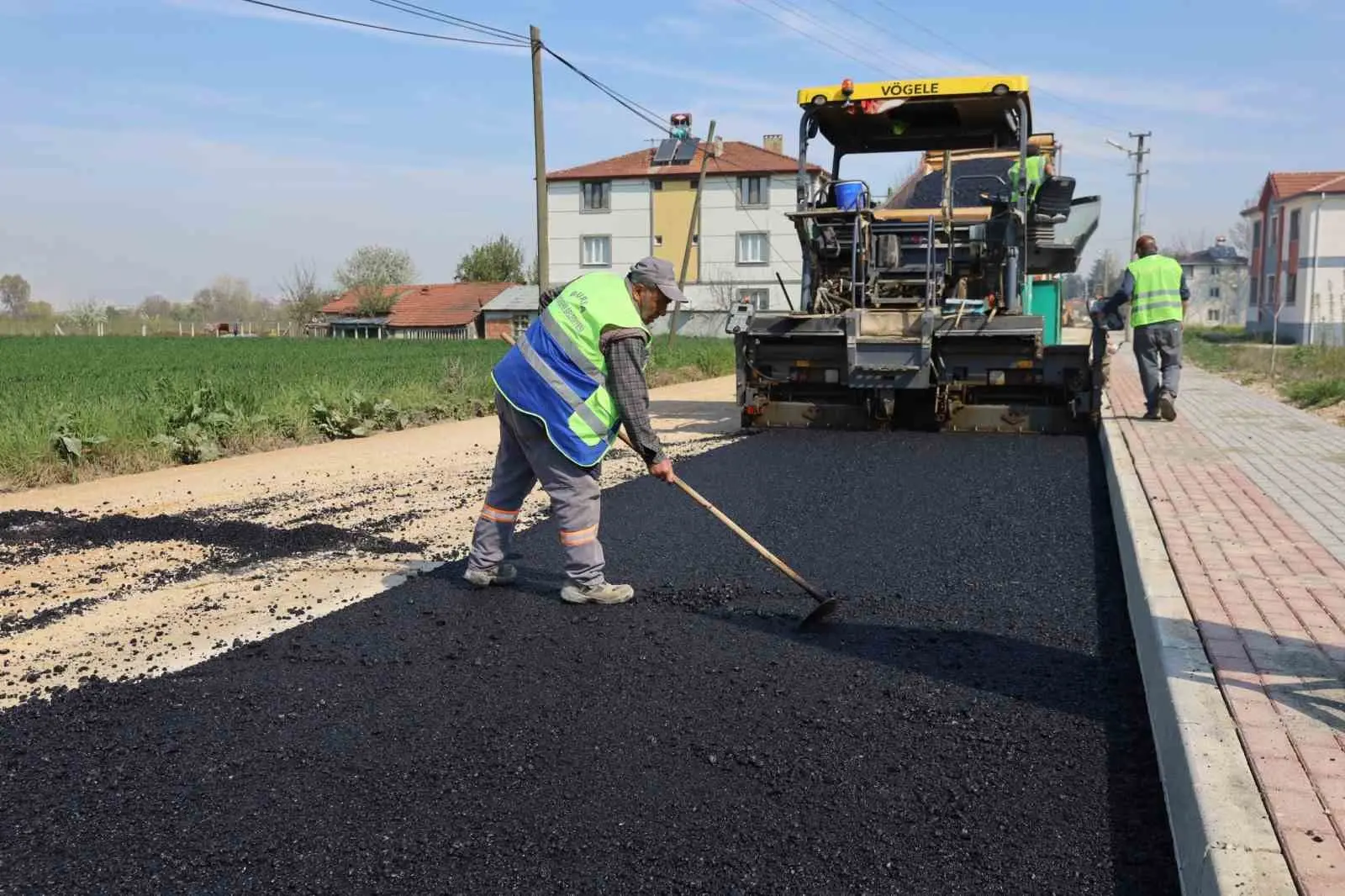 Bursa Büyükşehir Belediyesi, İnegöl’ün daha güvenli ve konforlu ulaşıma kavuşması