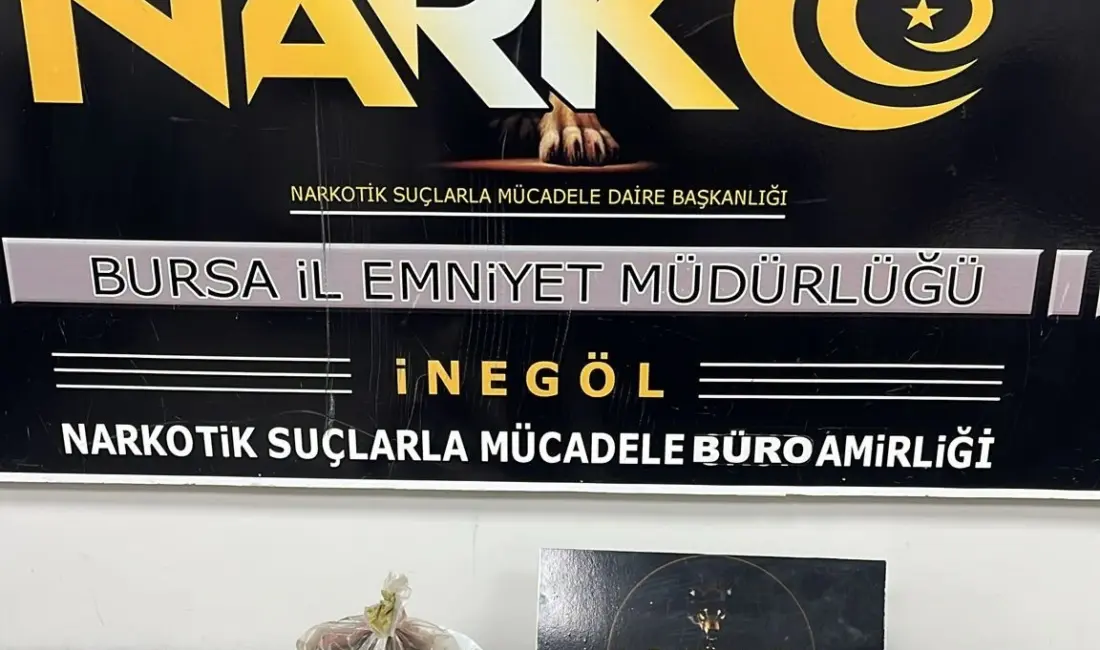 Bursa’nın İnegöl ilçesinde eve düzenlenen operasyonda ele geçirilen 100 gram