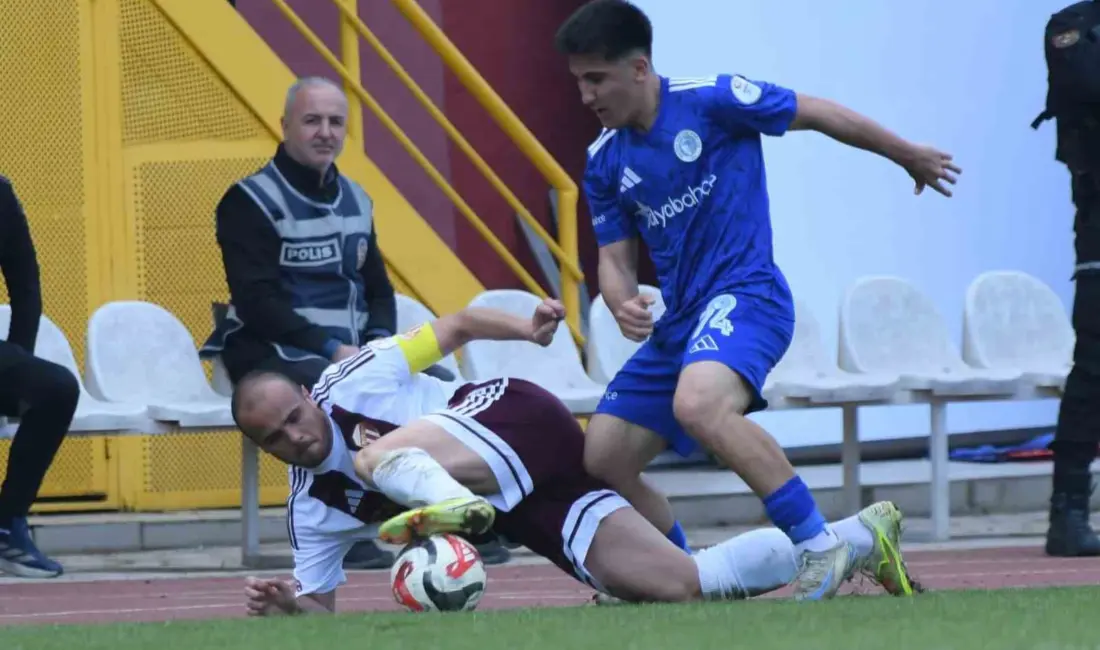 TFF 2. Lig’de mücadele eden İnegölspor, sahasında Beyoğlu Yeni Çarşı