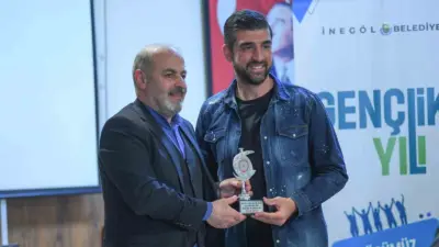 Sultan Su İnegölspor’un başarılı kalecisi Bekir Sevgi, İnegöl Gençlik ve