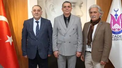 Şehzadeler ve Yunusemre kaymakamlarının Şehzadeler Belediye Başkanı Hakan Şimşek’i ziyaretinde