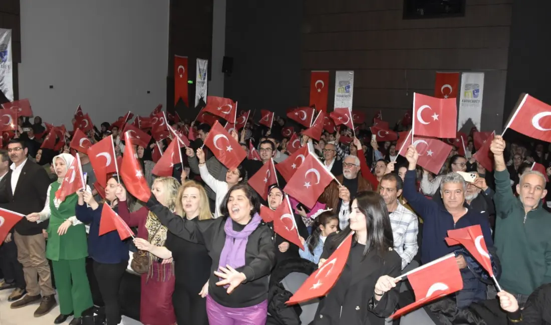 Karacabey Belediyesi’nin katkılarıyla Karacabey Musiki Derneği tarafından düzenlenen “Kahramanlık Türküleri