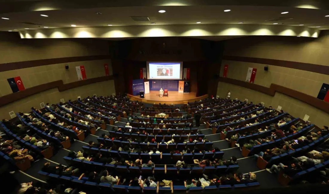 Düzce Üniversitesi Sanat, Tasarım ve Mimarlık Fakültesi ile Kariyer Geliştirme