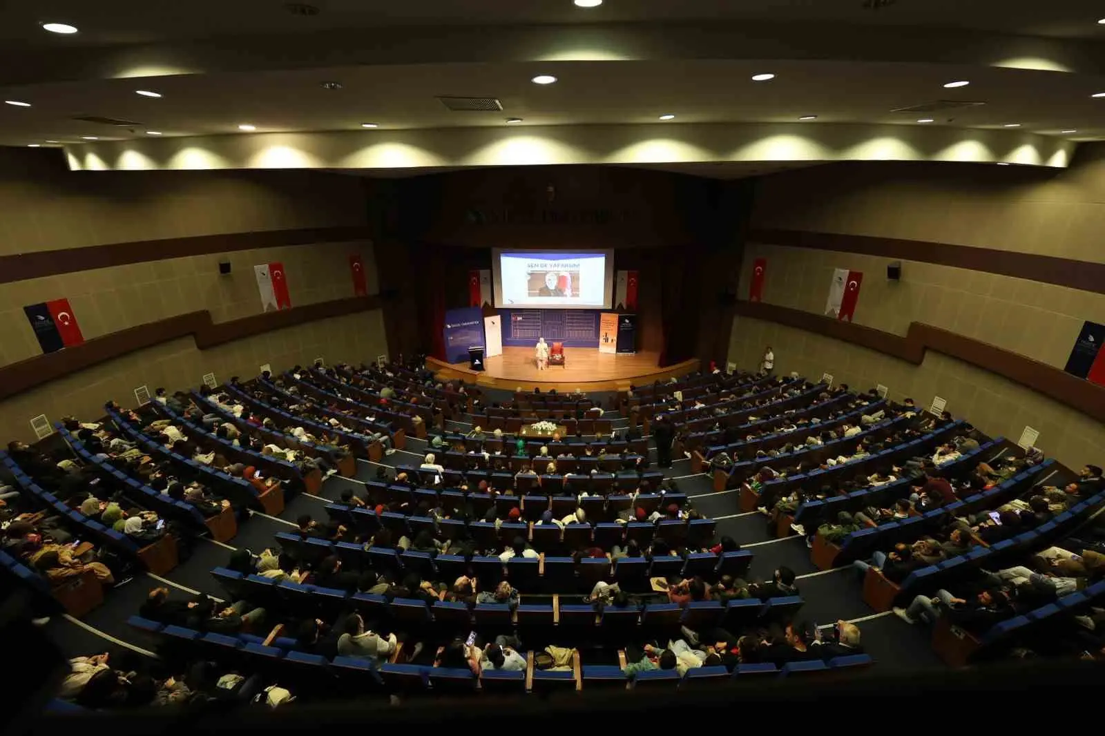 Düzce Üniversitesi Sanat, Tasarım ve Mimarlık Fakültesi ile Kariyer Geliştirme