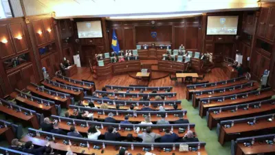 Kosova’da cumhurbaşkanlığı seçimlerinin sonuçsuz kalması ve parlamentonun feshedilmesinin ardından Cumhurbaşkanlığı