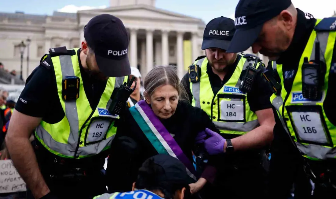 İngiltere’nin başkenti Londra’da hükümet tarafından yasaklı grup ilan edilen “Palestine