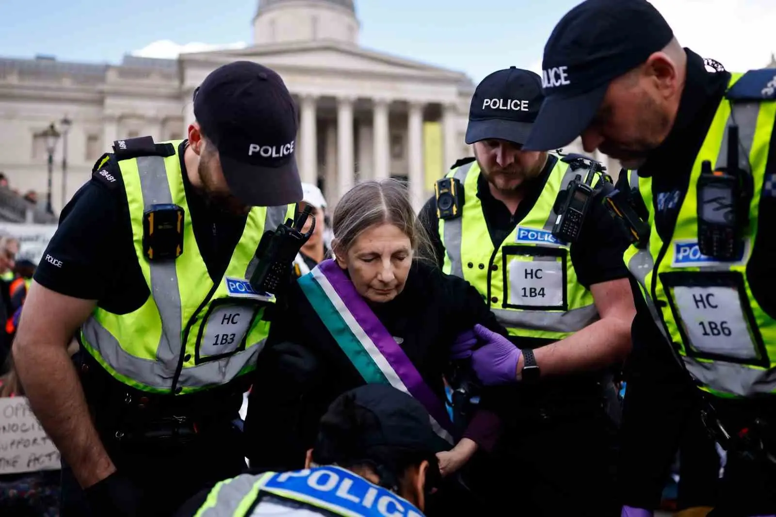İngiltere’nin başkenti Londra’da hükümet tarafından yasaklı grup ilan edilen “Palestine