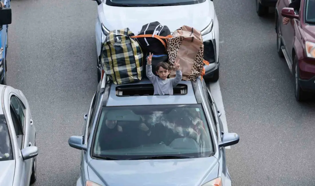 Binlerce Lübnanlı aile, yetkililerin güneye doğru gitmemeleri uyarılarına rağmen İsrail