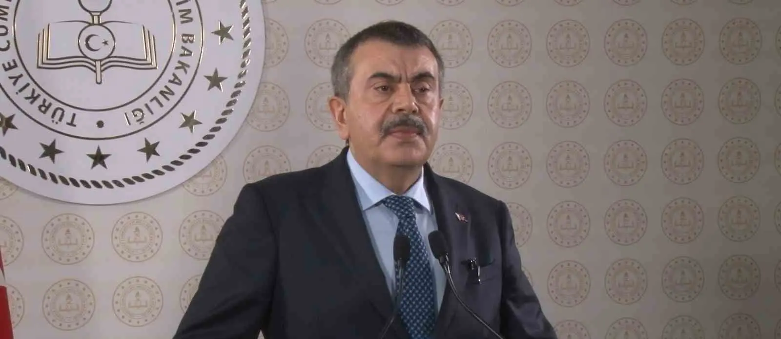 Milli Eğitim Bakanı Yusuf Tekin, Şanlıurfa ve Kahramanmaraş’ta meydana gelen