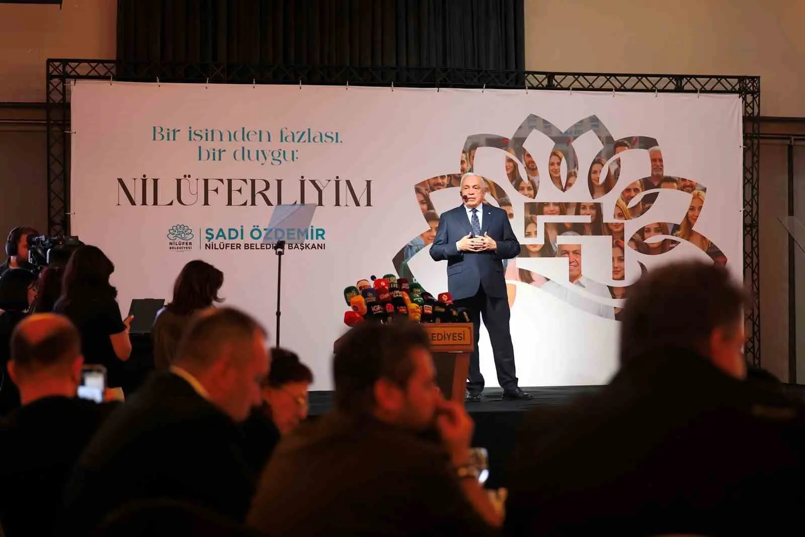 Nilüfer Belediye Başkanı Şadi Özdemir, görevdeki iki yılını değerlendirdiği toplantıda
