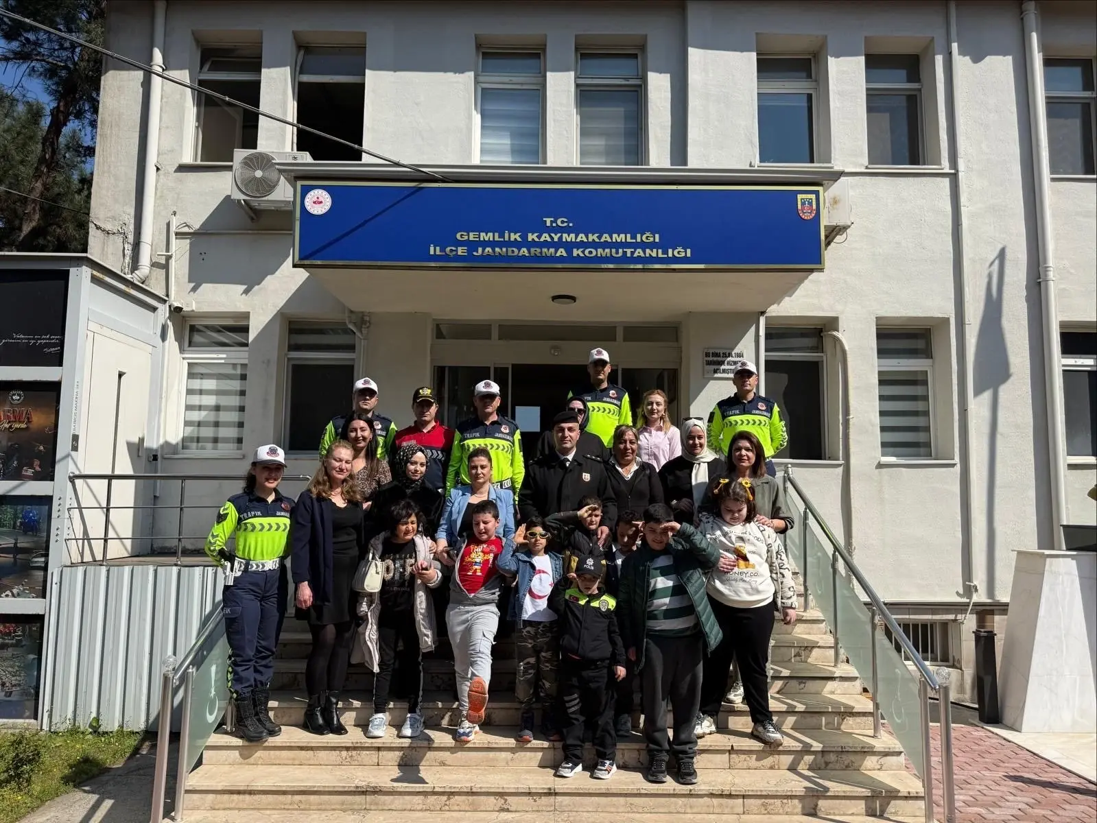 Bursa’nın Gemlik ilçesinde Şehit Öğretmen Etem Yaşar İlkokulu öğrencileri, 2