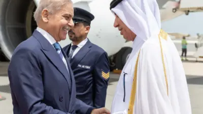 Pakistan Başbakanı Şahbaz Şerif, Suudi Arabistan’daki temaslarının ardından Katar’a geldi.