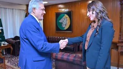 Pakistan Dışişleri Bakanı Ishaq Dar, İran ve ABD tarafına ateşkesi