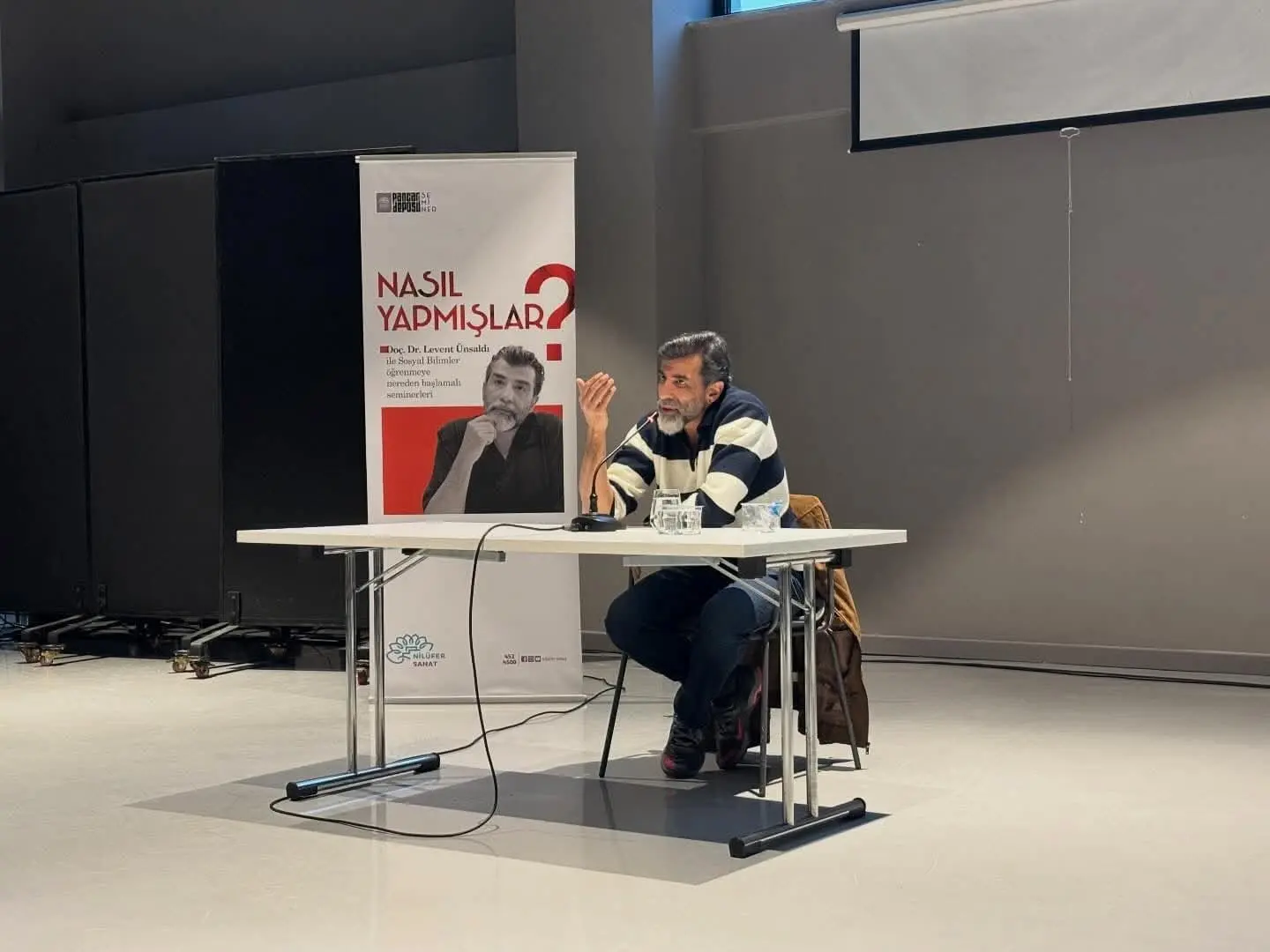 Nilüfer Belediyesi tarafından düzenlenen “Nasıl Yapmışlar?” söyleşilerinde İngiliz sosyolog Richard