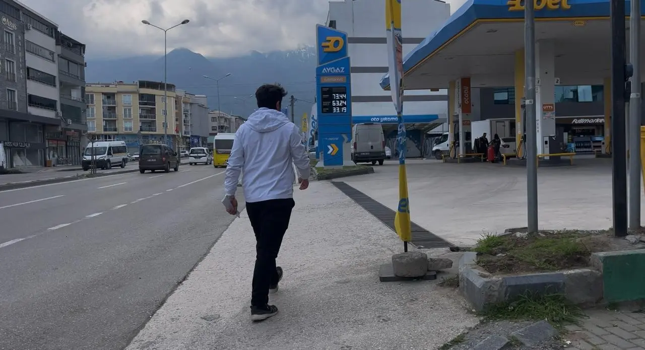 Bursa’nın Gürsu ilçesinde bir akaryakıt istasyonunda çalışan Seyithan Alay, yoğunluk