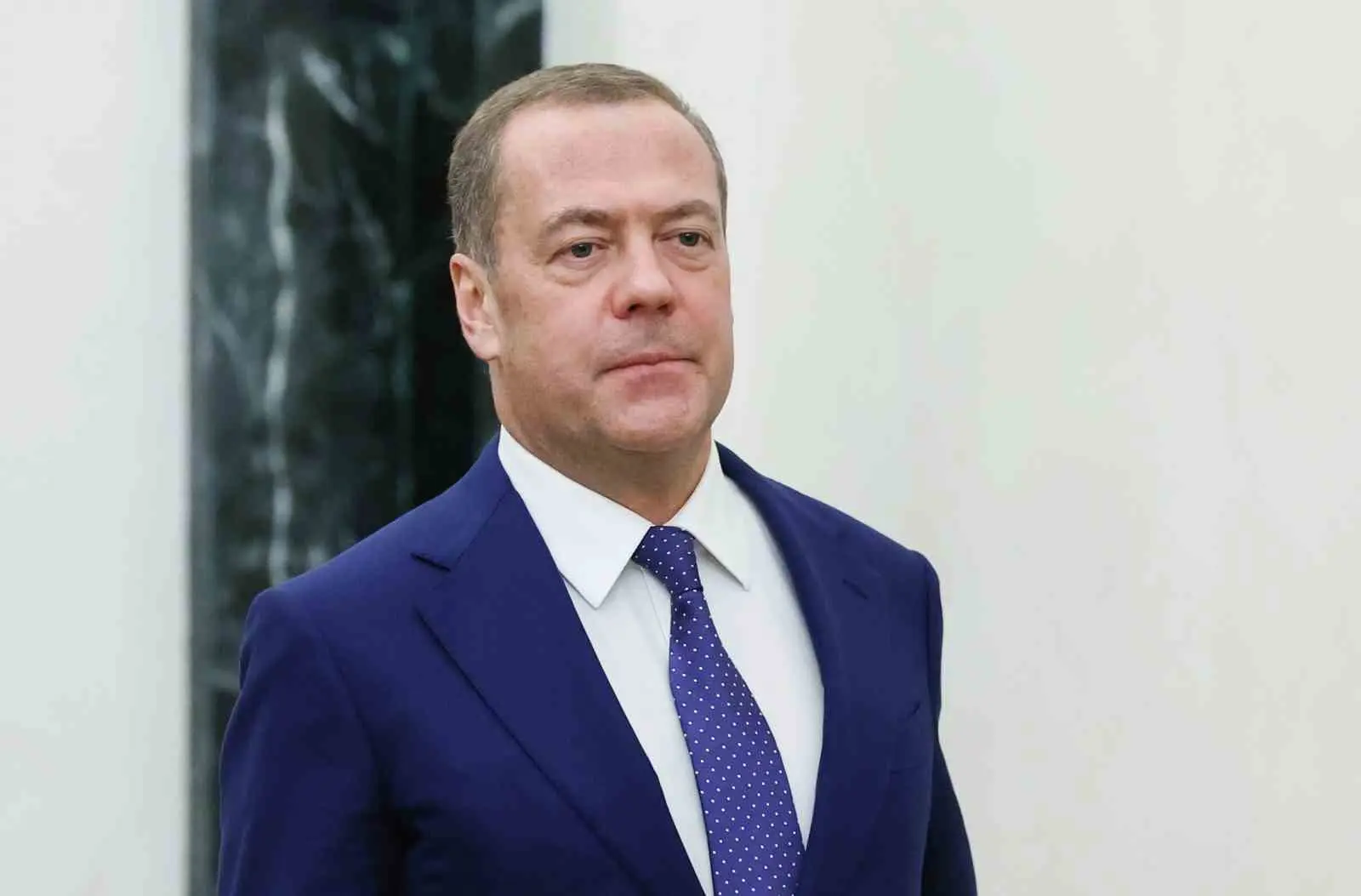Rusya Güvenlik Konseyi Başkan Yardımcısı Dmitriy Medvedev “Bilgi. Önce” adlı