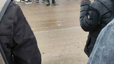 Şanlıurfa’nın Siverek ilçesinde otomobilin çarptığı 14 yaşındaki kız çocuğu ağır