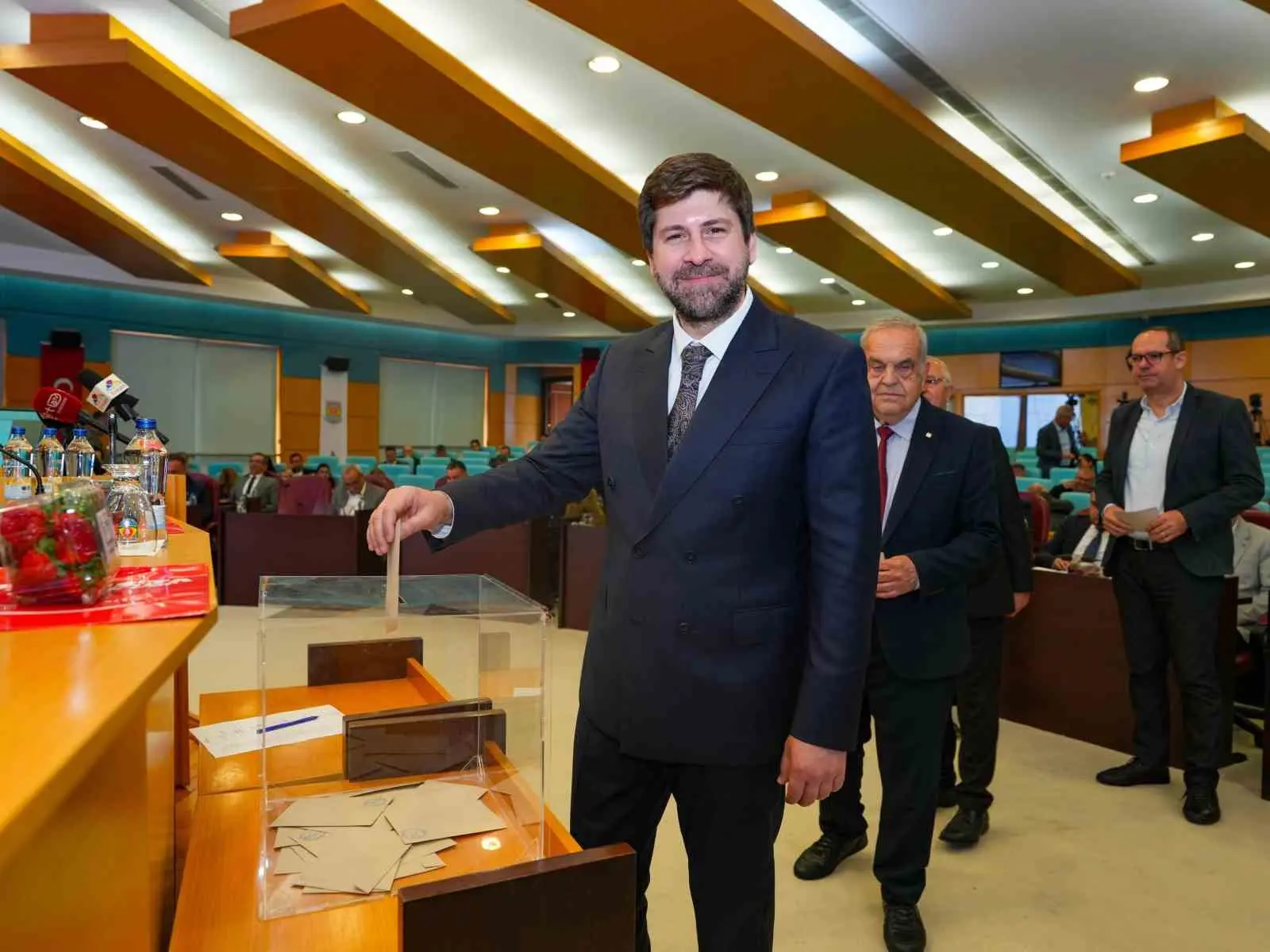 Tarsus Belediye Meclisinin nisan ayı toplantısında amatör spor destekleri, kent