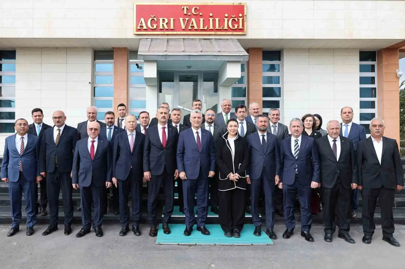 Ticaret Bakanı Ömer Bolat, Ağrı’ya son 23 yılda yaklaşık 85