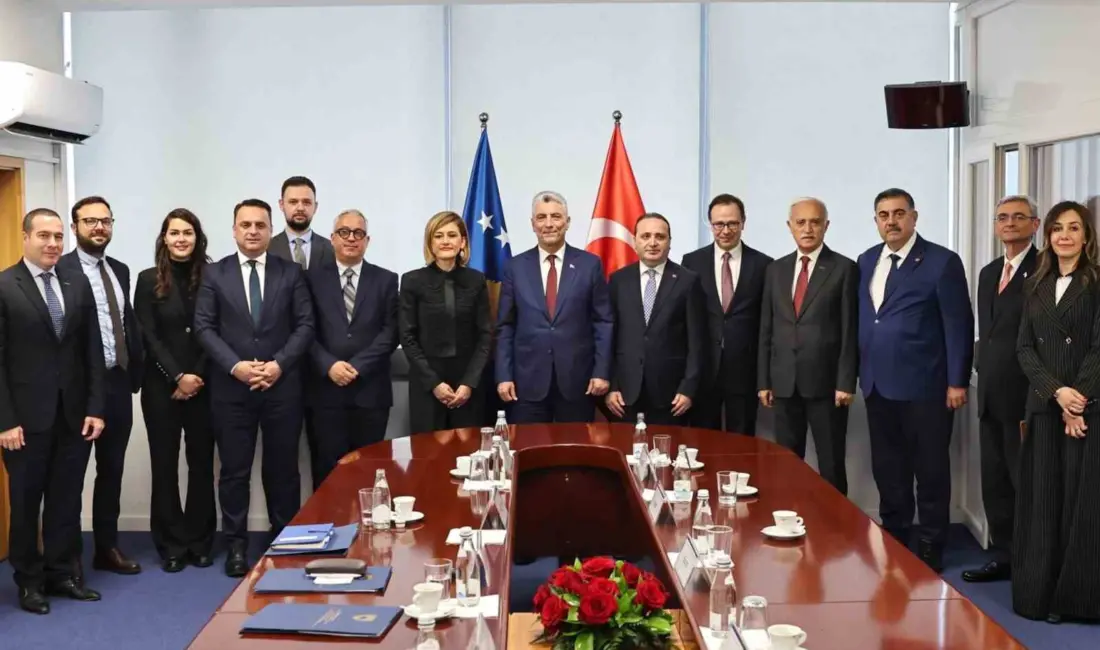 Ticaret Bakanı Ömer Bolat temaslarda bulunmak üzere geldiği Priştine’de Kosova