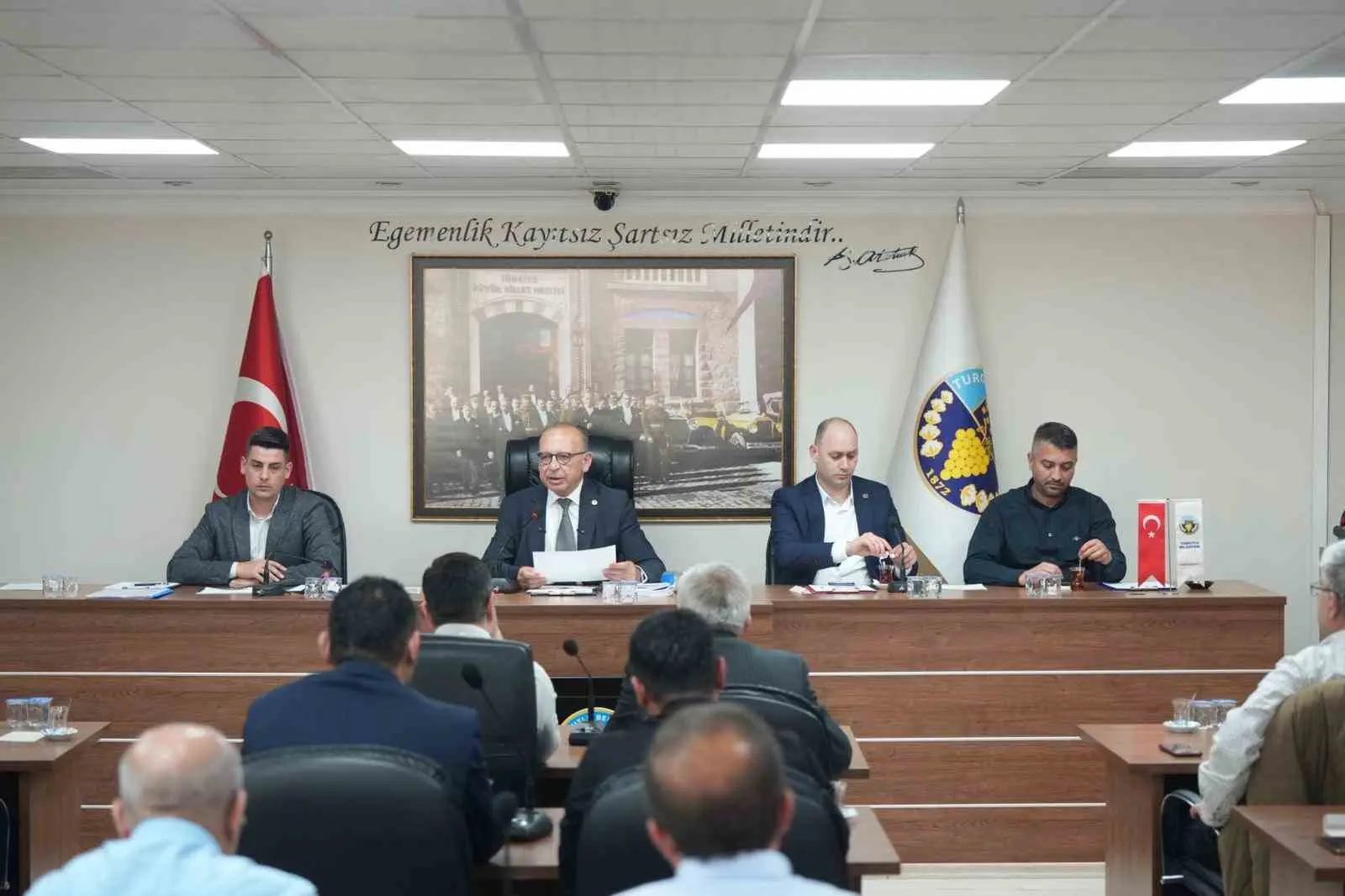 Turgutlu Belediye Başkanı Çetin Akın, 2025 yılı bütçe gelirlerinin 1