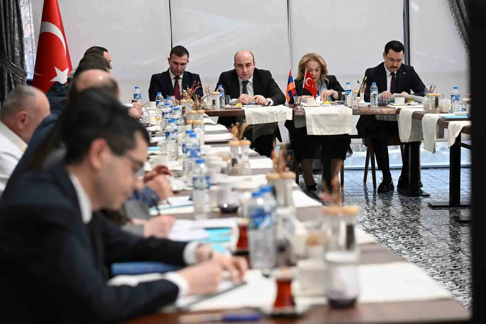 Türkiye ile Ermenistan arasında düzenlenen, Kars-Gümrü demiryolunun rehabilitasyonu ve faaliyete