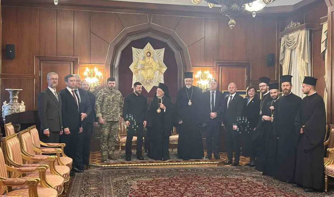 Ukrayna Devlet Başkanı Vladimir Zelenskiy, Fener Rum Patriği Patrik Bartholomeos’u