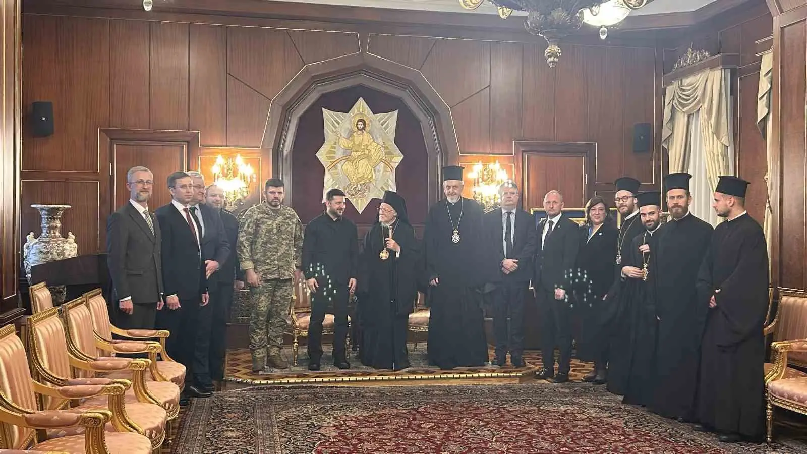 Ukrayna Devlet Başkanı Vladimir Zelenskiy, Fener Rum Patriği Patrik Bartholomeos’u