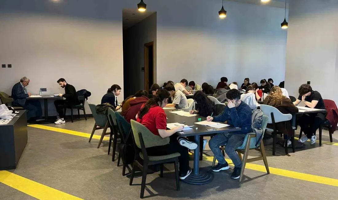 Yıldırım Belediyesi, üniversite hayali kuran öğrenciler için ücretsiz deneme sınavı
