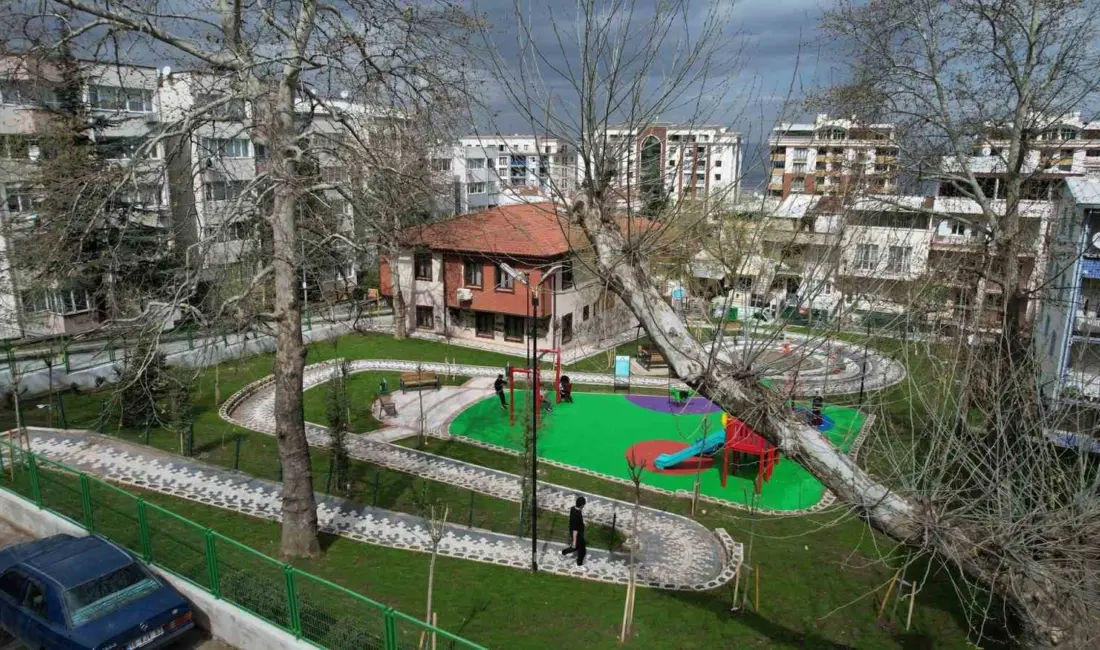 Bursa-Yıldırım Belediyesi, ilçedeki park ve yeşil alanlarda bakım, onarım ve