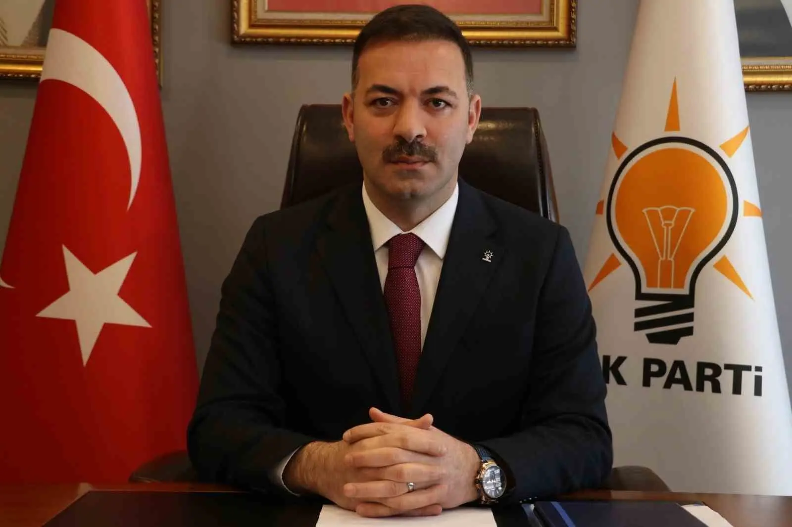 AK Parti İl Başkanı Mustafa Çağlayan, kent trafiğini rahatlatacak 13