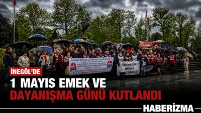İnegöl Atatürk Anıtı’nda düzenlenen 1 Mayıs etkinliğinde CHP ve DEM