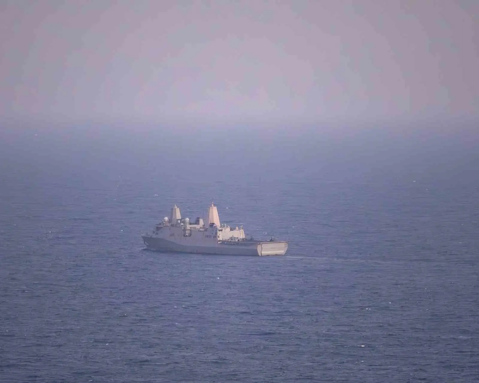 ABD Merkez Kuvvetler Komutanlığı’ndan (CENTCOM) İran limanlarına yönelik ablukaya ilişkin