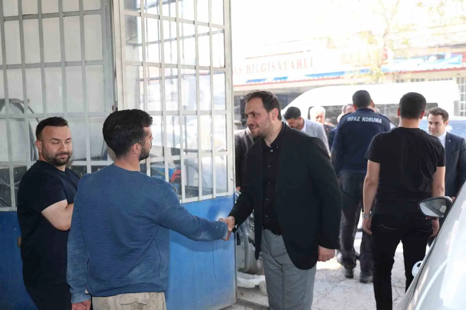 1 Mayıs Emek ve Dayanışma Günü dolayısıyla AK Parti Elazığ