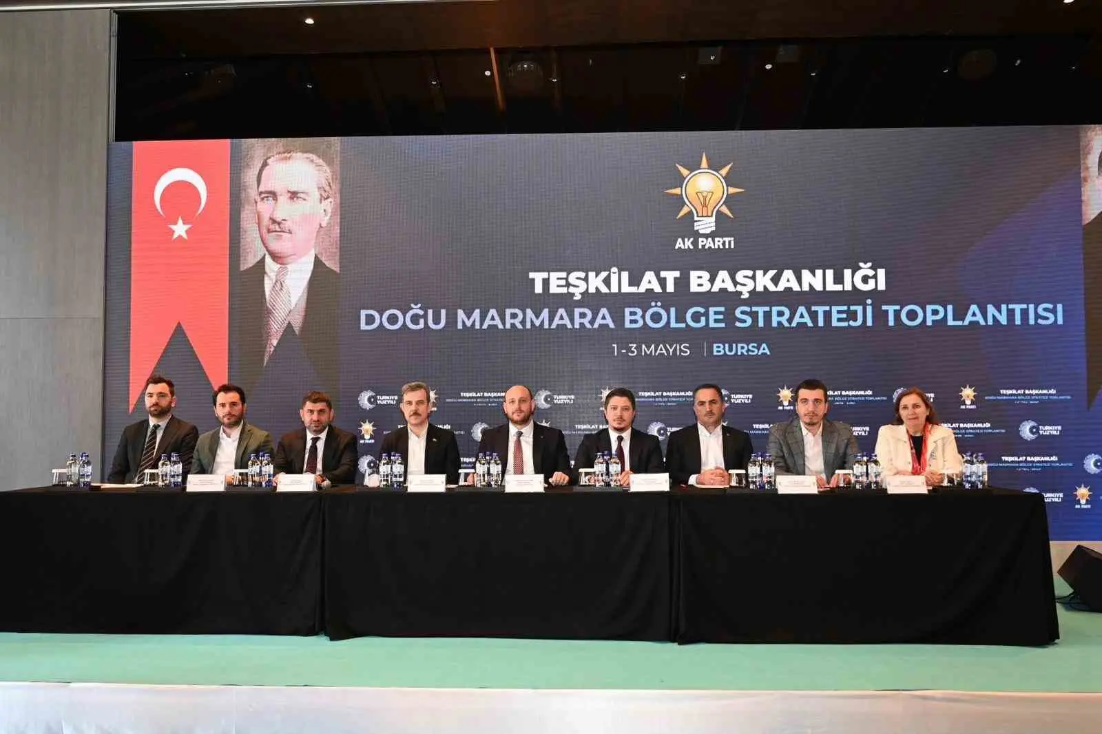 Bursa’da düzenlenen AK Parti Doğu Marmara Bölge Strateji Toplantısı’nda konuşan