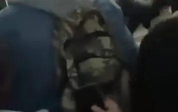 Bursa’da seyir halindeki otobüste iddiaya göre alkol tüketen yolcu ve