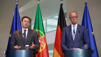 Almanya Başbakanı Friedrich Merz, “İran müzakere masasına gelmelidir. Zaman kazanmaya