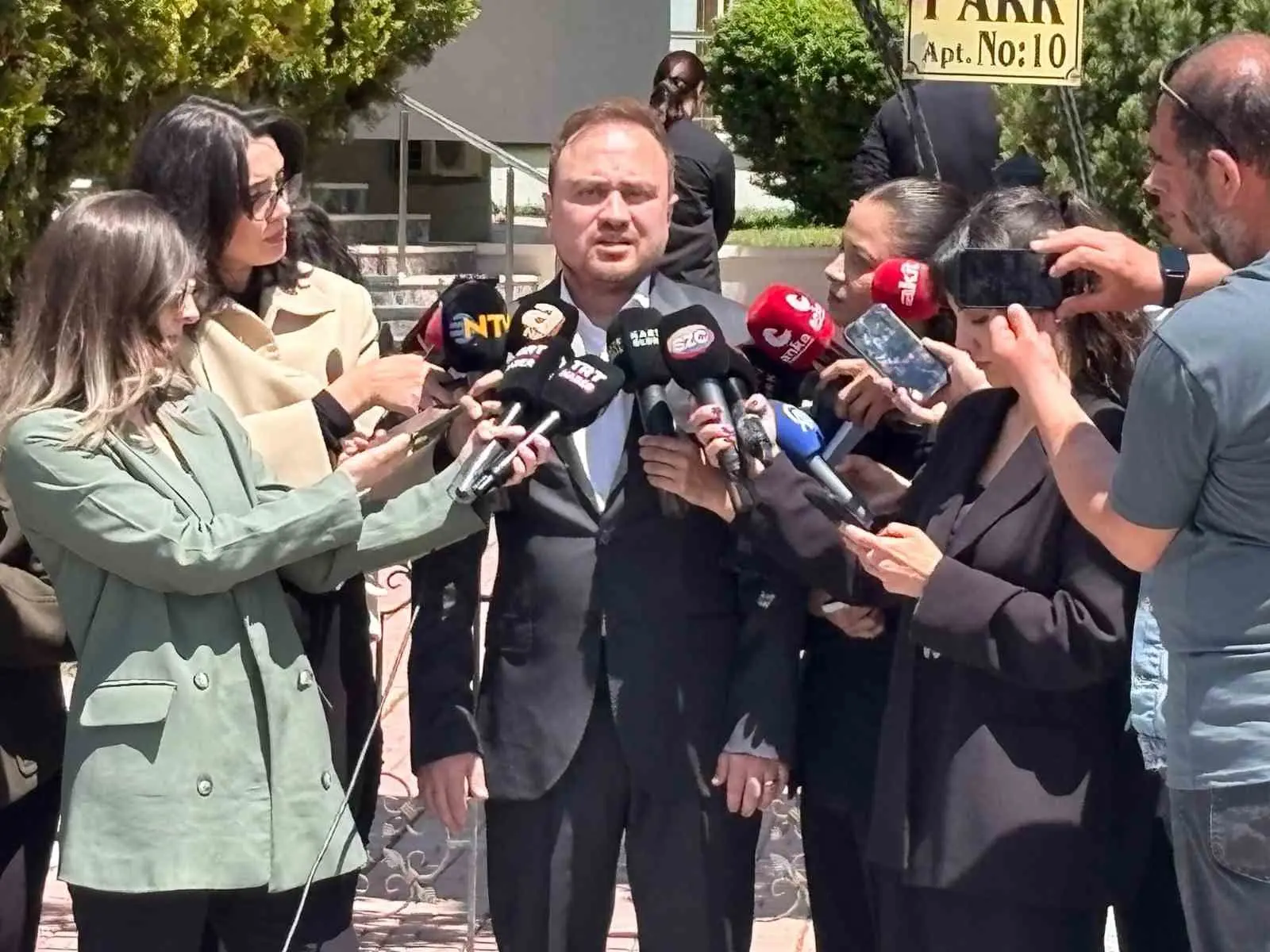 Lütfü Savaş’ın ve kurultay davasında delegelerin avukatı olarak görev yapan