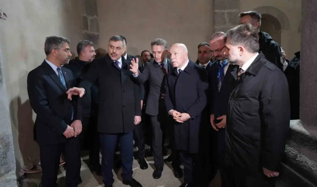 İçişleri Bakanı Mustafa Çiftçi, Erzurum’da Fetih Camii’nin restorasyonun çalışmalarını inceledi,