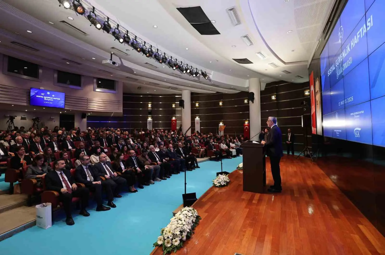 Çalışma ve Sosyal Güvenlik Bakanı Vedat Işıkhan, “2002 yılında sosyal