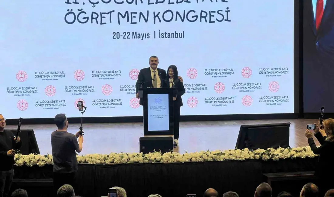Milli Eğitim Bakanı Yusuf Tekin, “Biz çocuklarımızın dijital bağımlılıktan uzak,