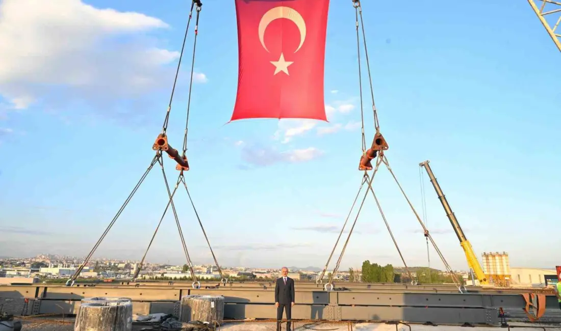 Ankara’daki Etimesgut Havalimanı’nda yürütülen çalışmaları yerinde inceleyen Ulaştırma ve Altyapı