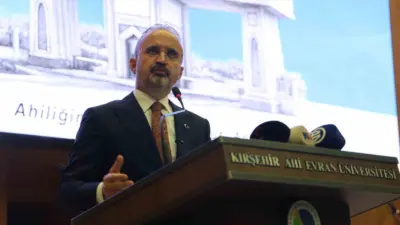 KIRŞEHİR (İHA) – İçişleri Bakan Yardımcısı Bülent Turan, teknolojiyle birlikte