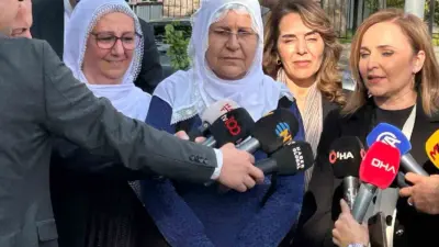 ’Barış Anneleri’ ve DEM Partili milletvekillerinden oluşan heyet, Adalet Bakanlığına