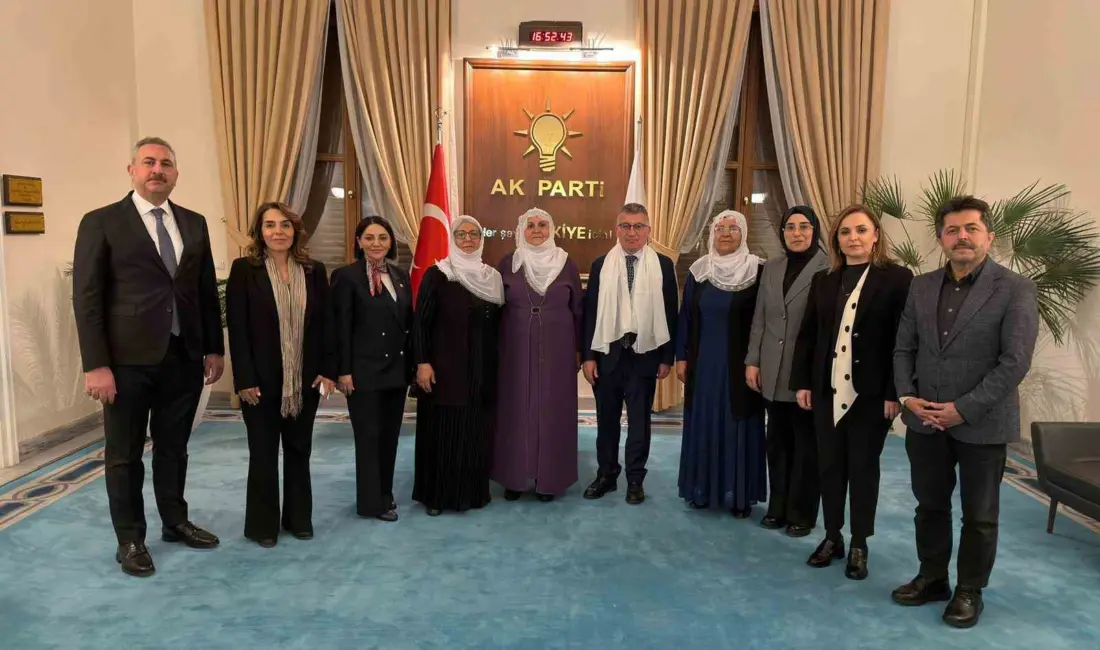 “Barış Anneleri” ve DEM Partili milletvekillerinden oluşan heyet, TBMM AK