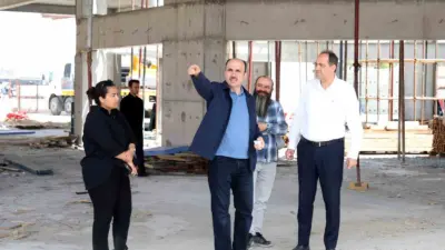 Konya Büyükşehir Belediyesi’nin Karatay Belediyesi’yle birlikte yürüttüğü “Mevlana Türbesi Arkası