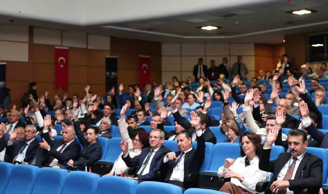 Kıyı Belediyeler Birliği Başkanlığı görevine yeniden seçilen Muğla Büyükşehir Belediye